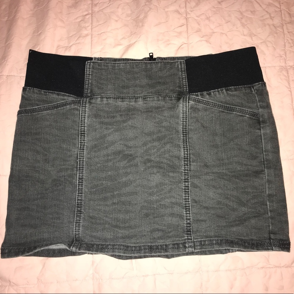 DKNY JEAN SKIRT